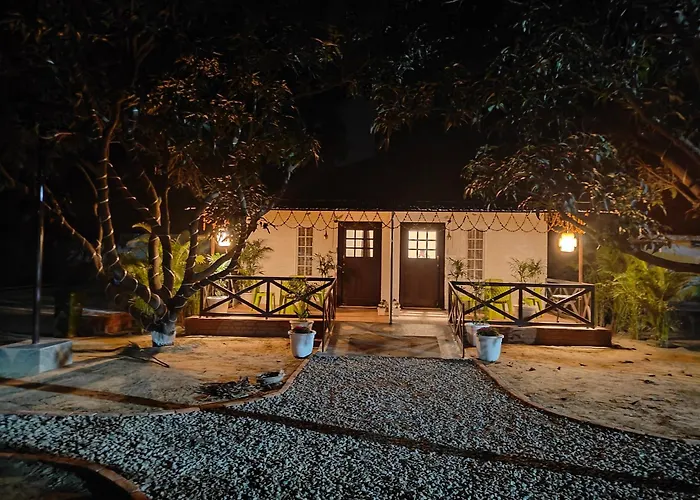 Shobhayan Inn, Airport Railway Station Pickup Free